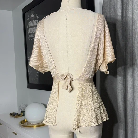 VINTAGE Y2K bebe Metallic Gold V-Neck Blouse - Picture 5 of 9